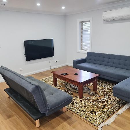 Brand New Home - Central Мастертон Экстерьер фото