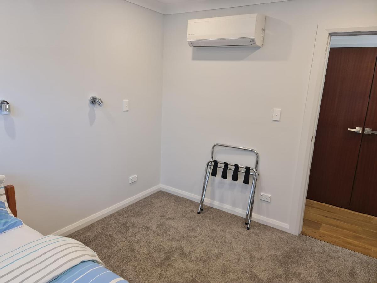 Brand New Home - Central Мастертон Экстерьер фото